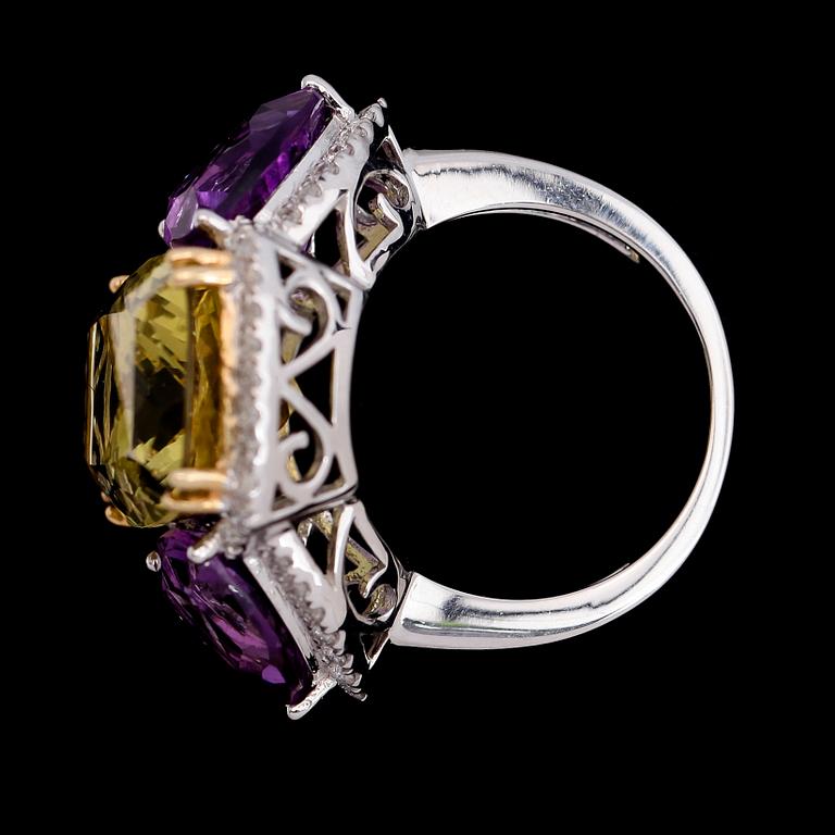 COCKTAILRING, 18K vitguld, diamanter tot ca 0.35 ct, gul topas ca 10.00 ct, 2 ametister tot ca 4.35 ct.
