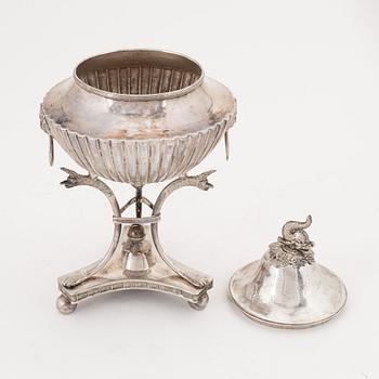 A Swedish silver sugar bowl, mark of Carl Lindström, empire, Borås 1820.