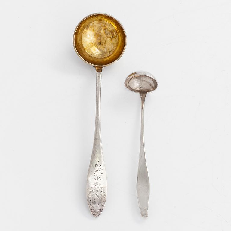 Lot of five 19th-century silver objects, Saint Petersburg, Helsinki, and Pori.