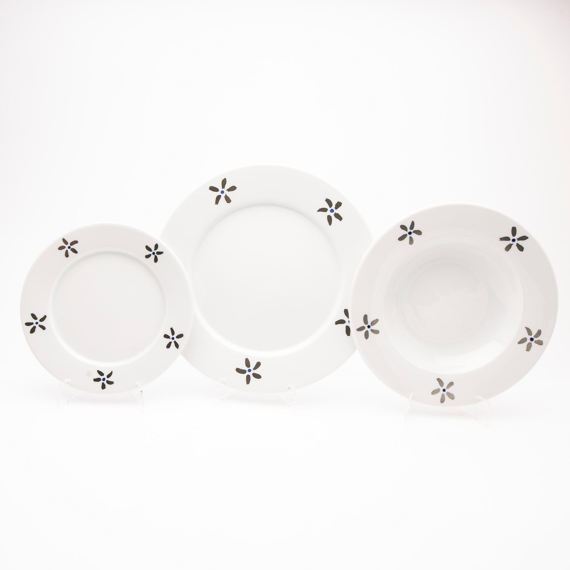 Jonas Bohlin, service pieces, 61 pcs, porcelain, "Qvint", Rörstrand.