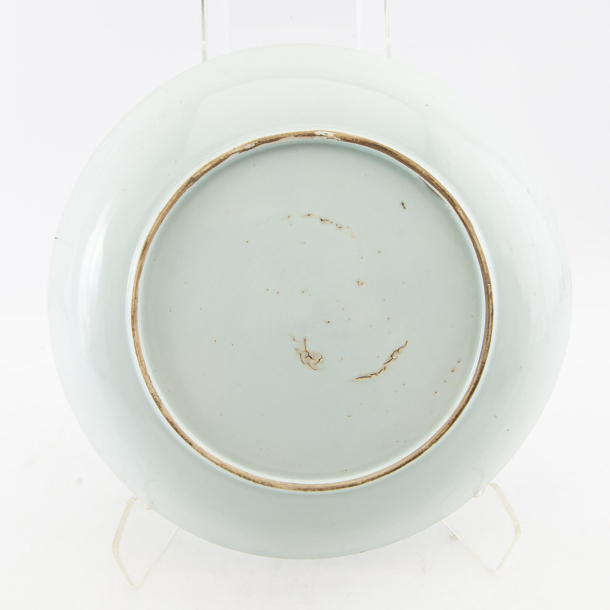 Bowl plate China, second half of the 18th century, porcelain.