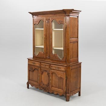 Display cabinet, first half of the 20th century.