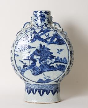 PILGRIMSKRUS, porslin, Kina, 1800-tal.