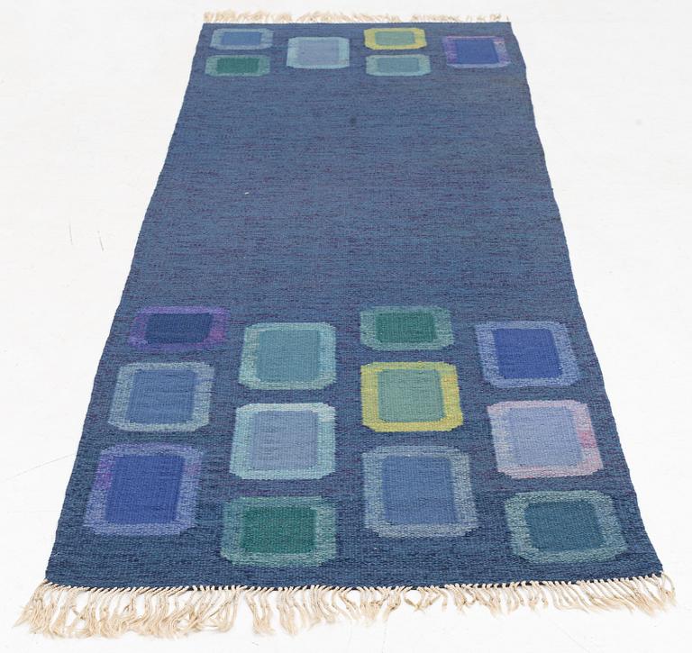 A flat weave runner, possibly by Gammelstads Handväveri, c 290 x 92 cm.