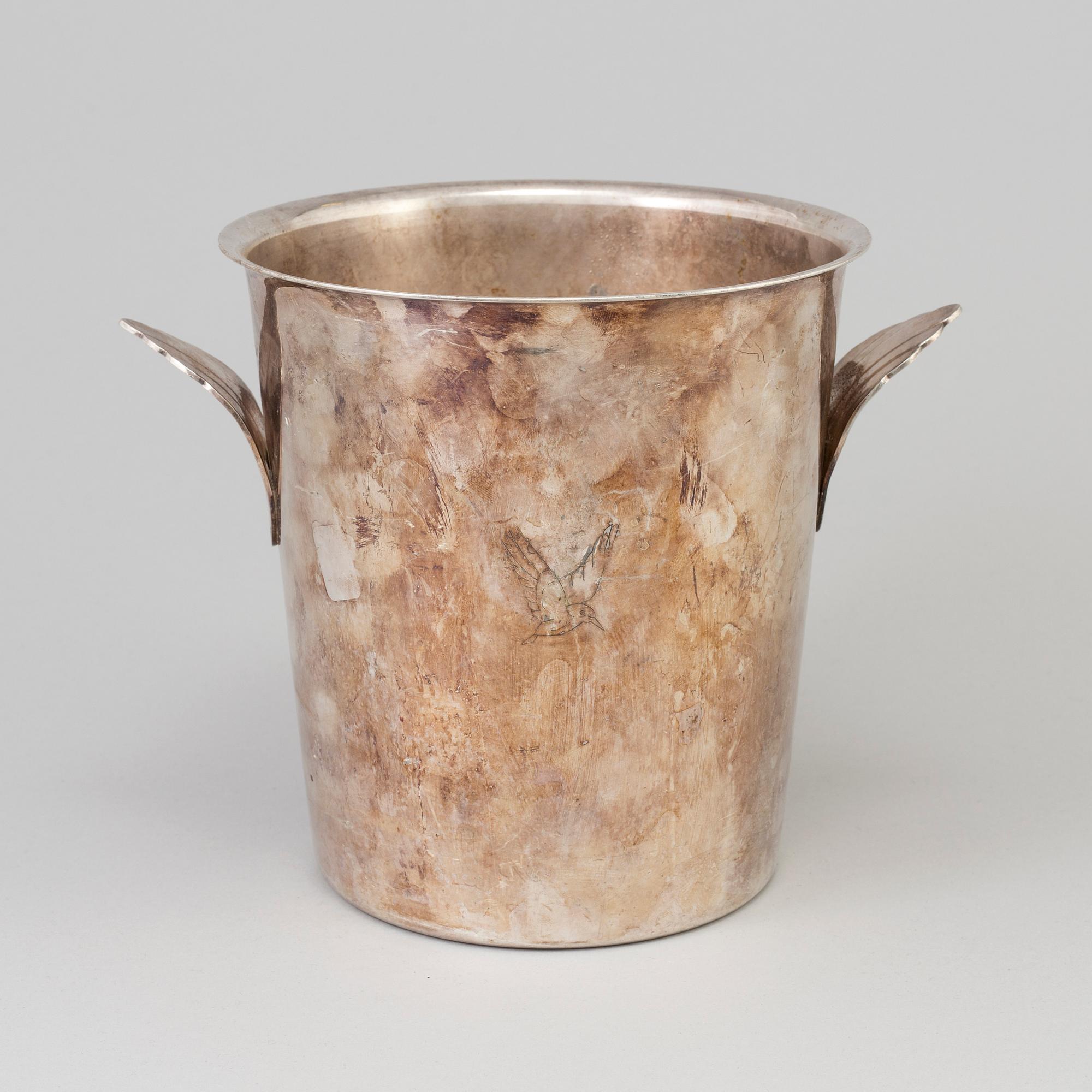 AN ART DÉCO PLATE CHAMPAGNE COOLER, 1930s.