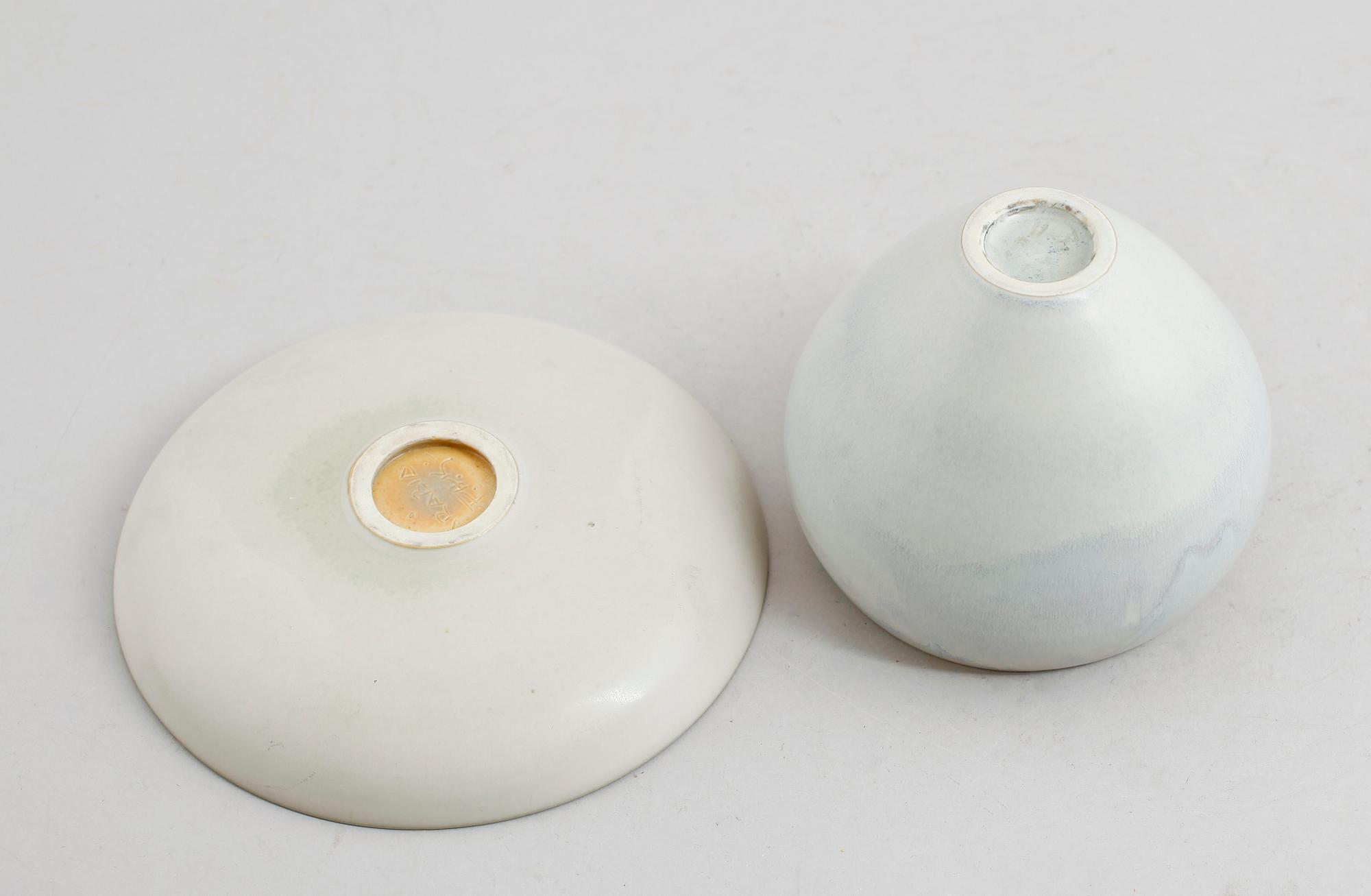 SKÅLAR, 2 st, lergods, Friedl Holzer Kjellberg, Arabia, 1900-talets andra hälft.