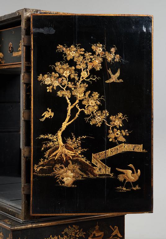 Cupboard, Japan, Edo (1603-1868), later stand.