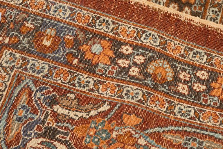 A carpet, antique Tabriz, so-called Hadjalili ca 419-394 x 323,5-308.