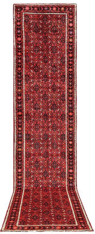 A Hosseinabad runner, c 414 x 95 cm.