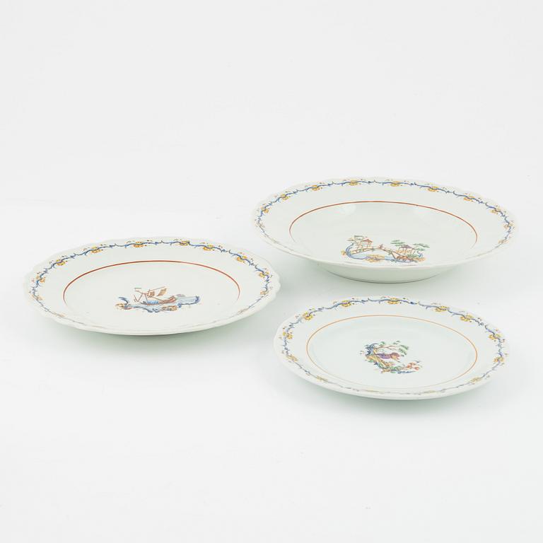 A 45-piece 'Mahjong' creamware dinner service, Rörstrand, first half of the 20th century.