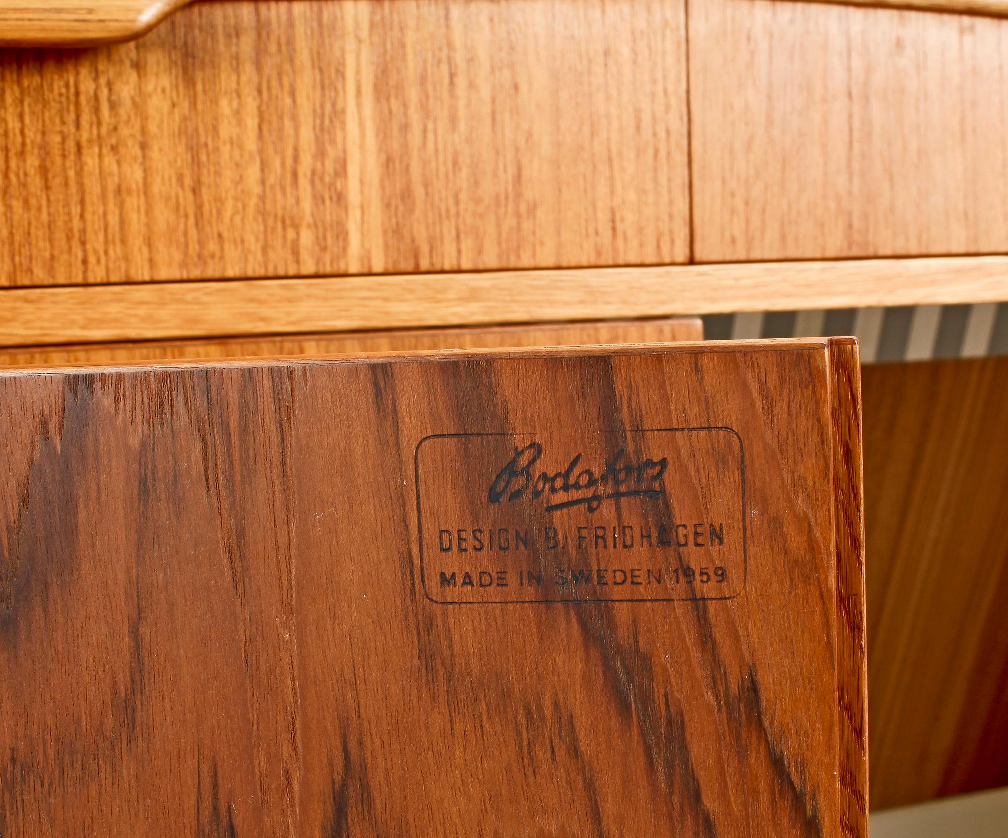 SIDEBOARD, Bertil Fridhagen, Bodafors, 1900-talets andra hälft.