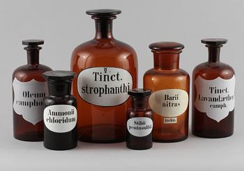 APOTEKSFLASKOR, 6 st, glas, 1900-talets första hälft.