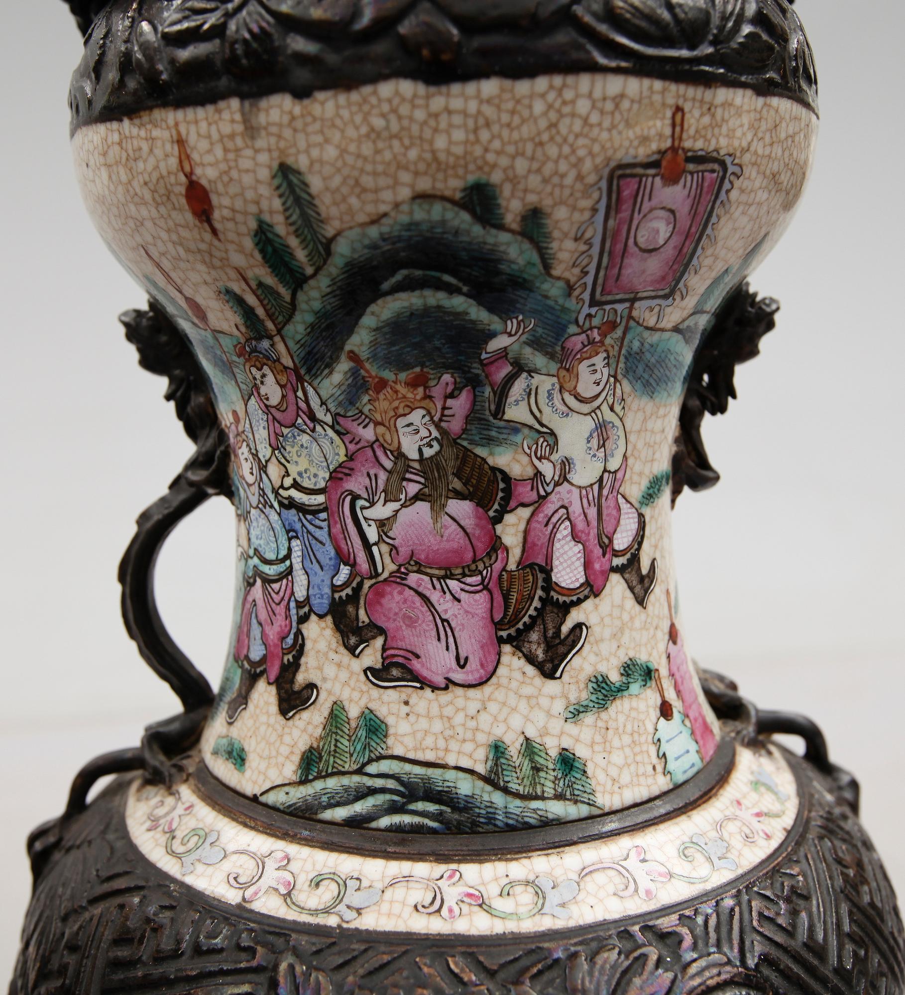 GOLVVASER, 2 st, porslin, Japan, 1900-tal.