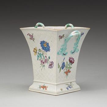 A famille rose tulip vase, Qing dynasty, Qianlong (1736-95).