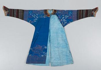 A Chinese robe, Qing dynasty, 19th Century.