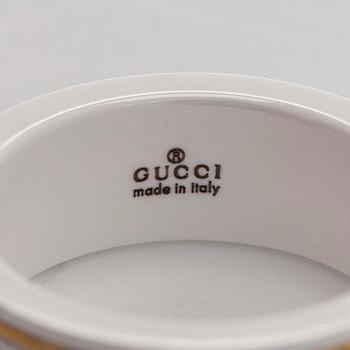 Gucci, sormus, "Icon", valkoista zirkonia ja 18K kultaa.