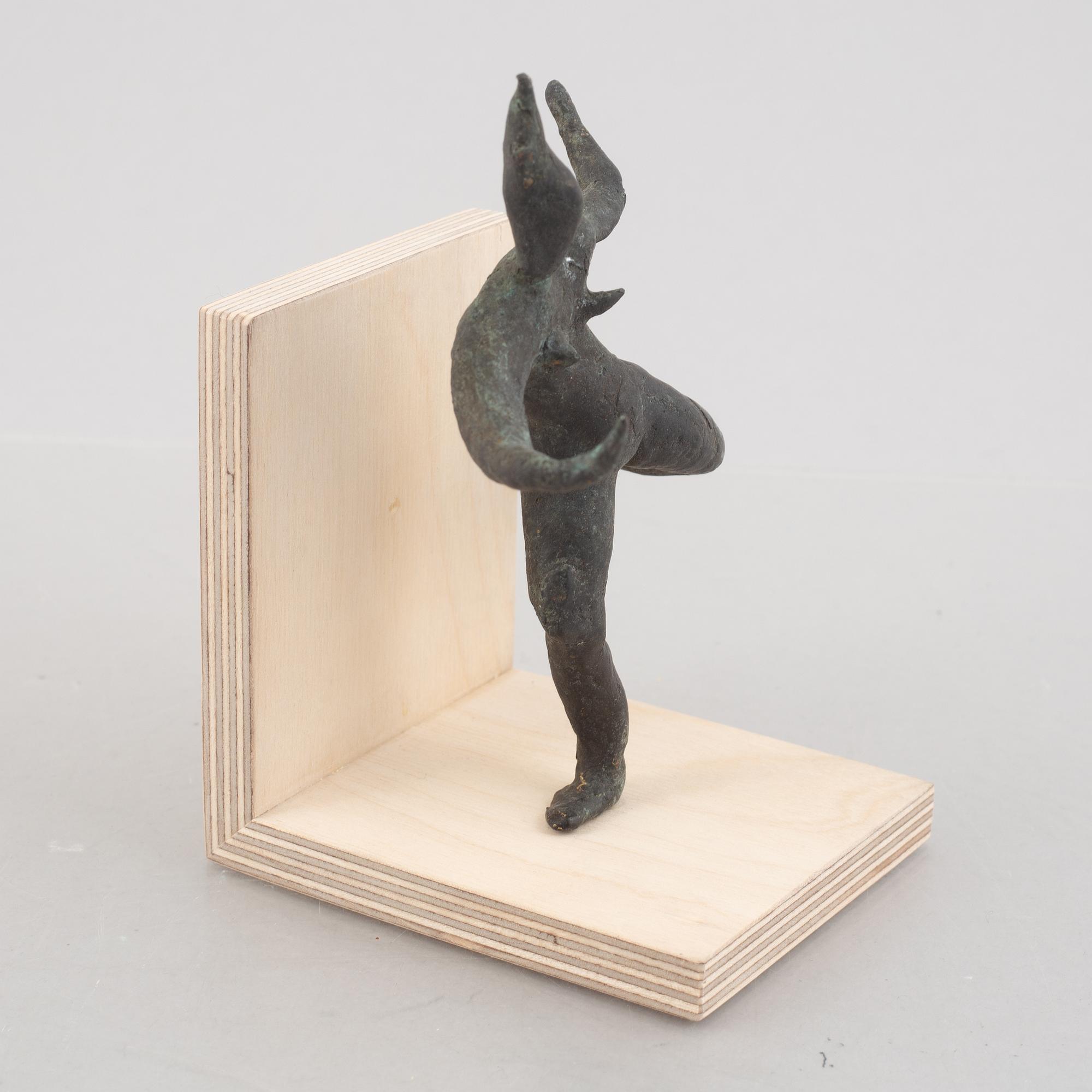 Fredrik Wretman, Movement.