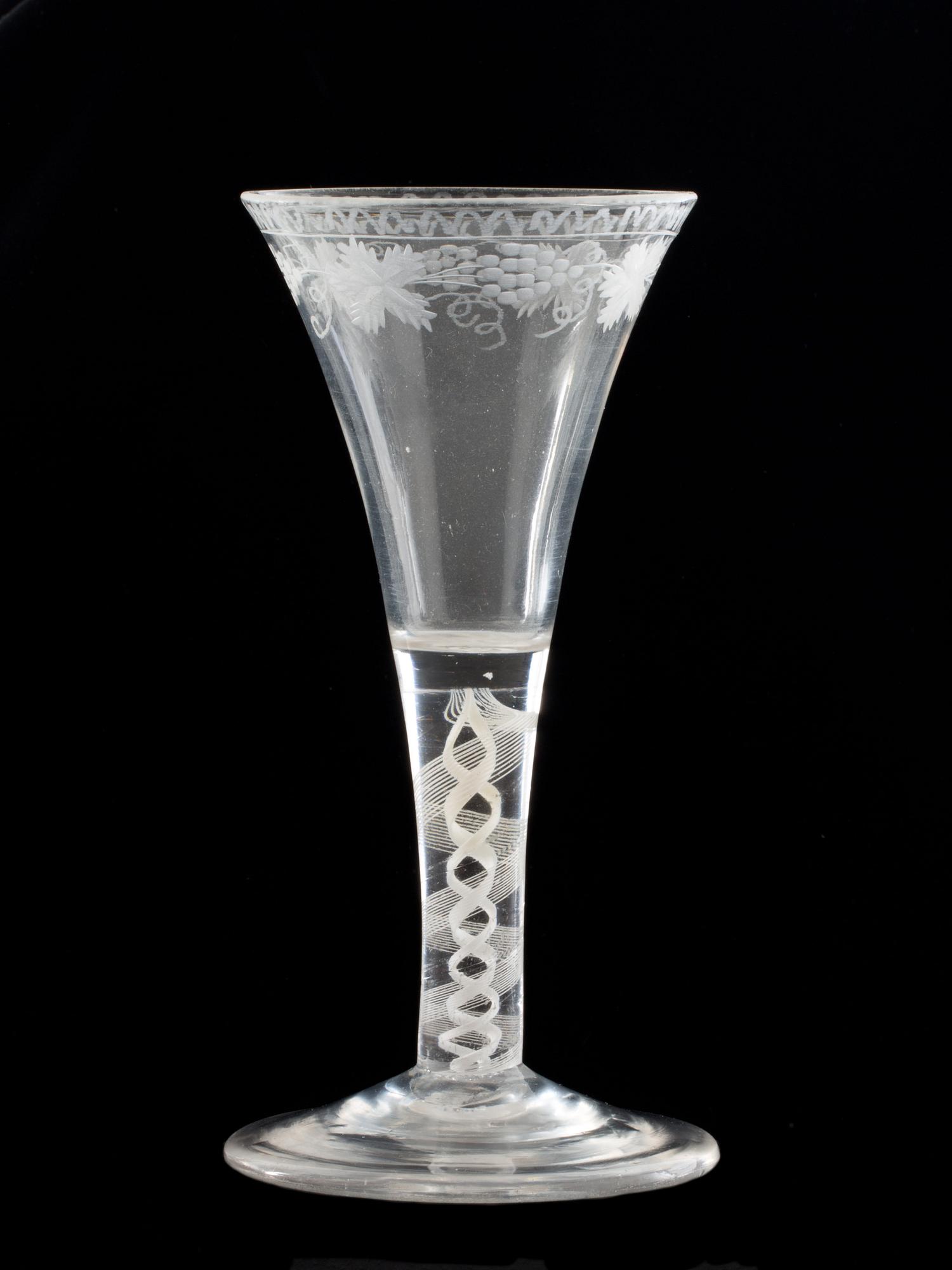 VINGLAS, troligen England, 1700-tal.