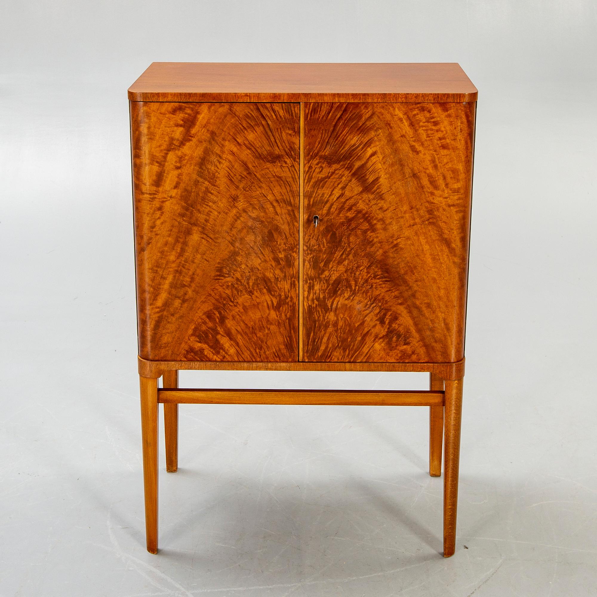 Skåp, Swedish Modern, H.N. Nordéns Möbelaffär, Malmö, 1940-50-tal.