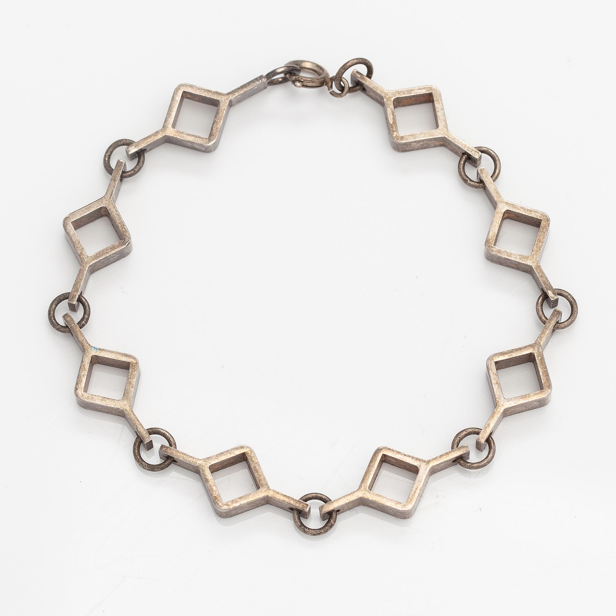 Jorma Laine, A silver bracelet "Ruutu". Kultateollisuus, Turku.