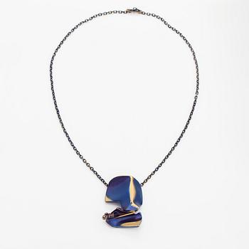 Björn Weckström, A flame bronze necklace "International Arms Inc.". Lapponia.