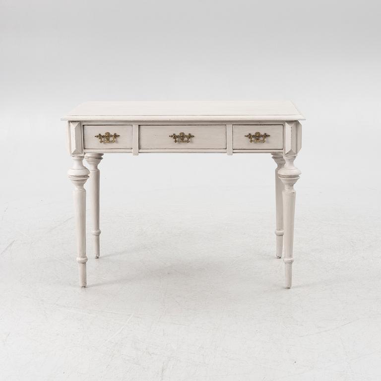 A writing desk from around the year 1900.