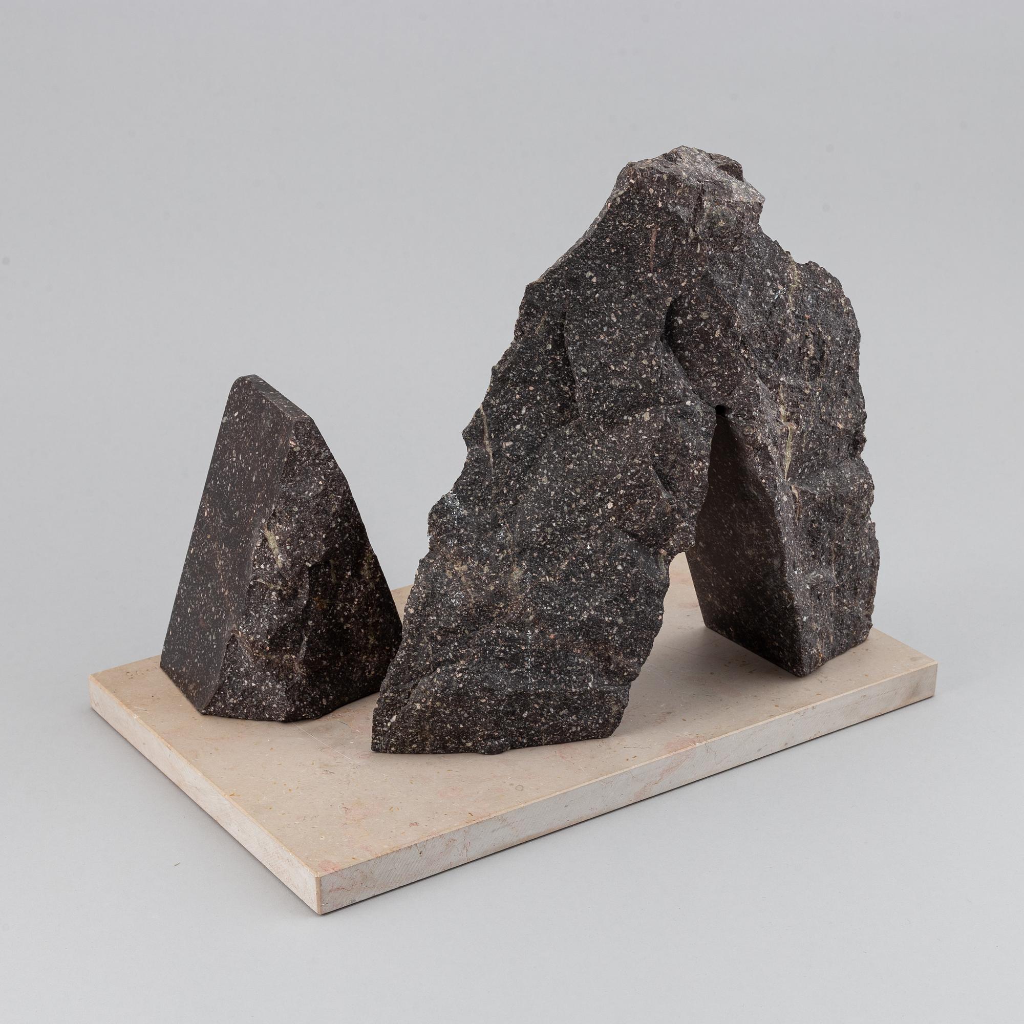 Lasse Brander, a sculpture, 3 parts, porphyry and light coloured stone. Signed and dated -95.