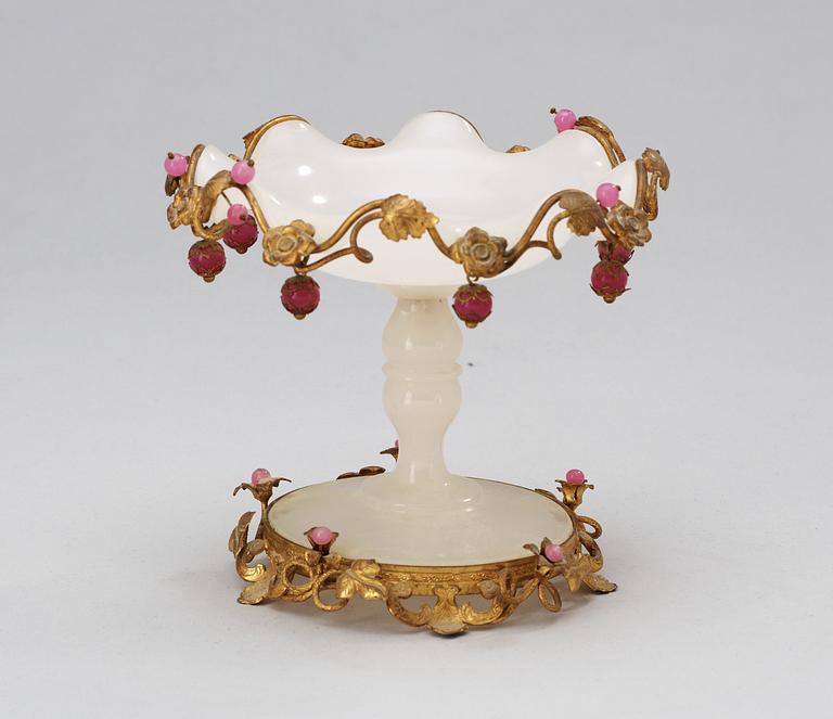 An late 19th Century French glassbowl.
