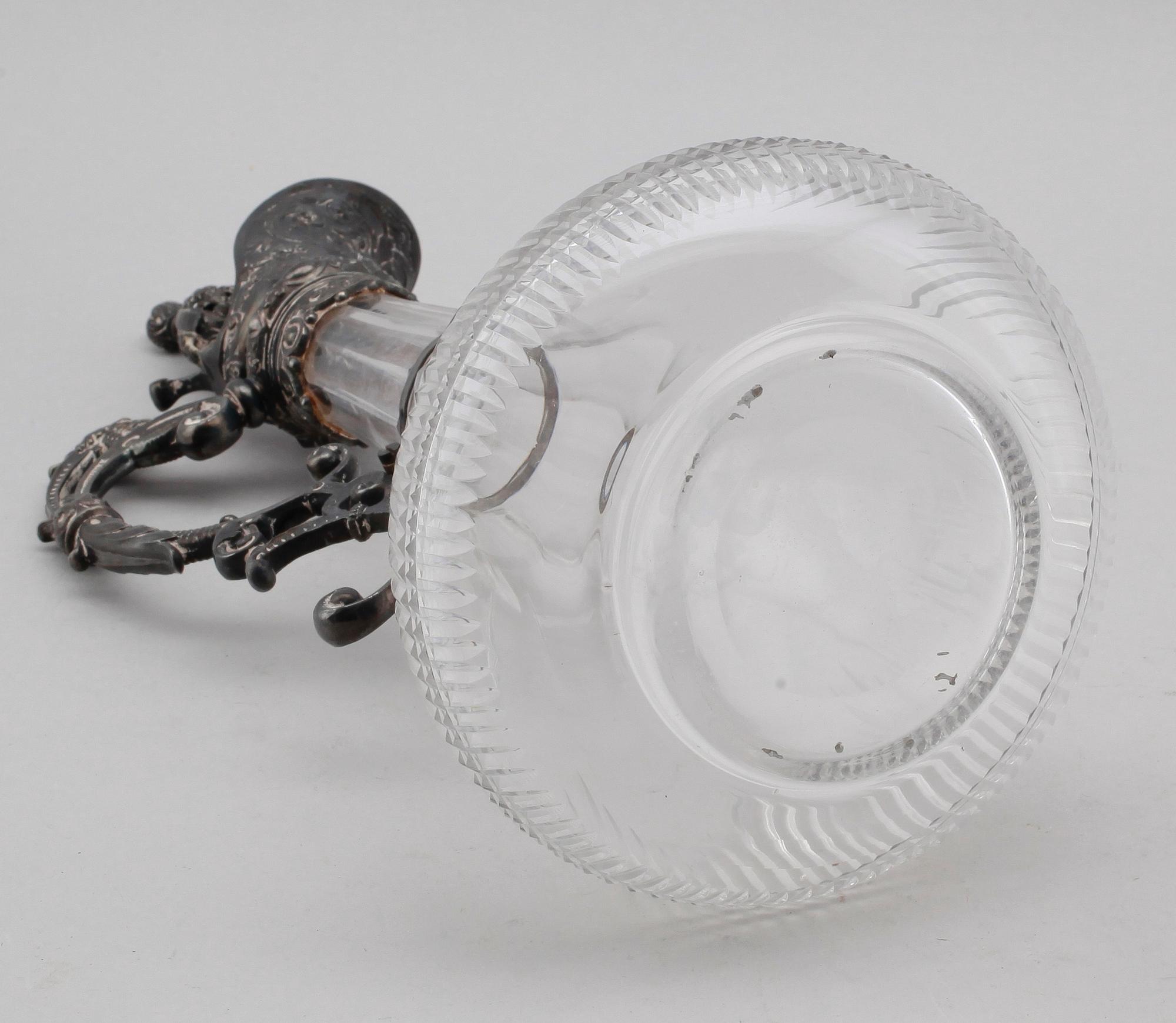 VINKARAFF, glas och metall, omkring år 1900.