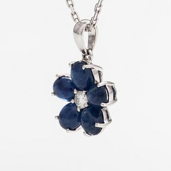 An 18K white gold necklace with sapphires and a diamond ca. 0.06 ct.