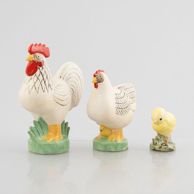 Lisa Larson, figuriner, 3 st, ur serien "Leghorn", K-Studion, Gustavsberg.