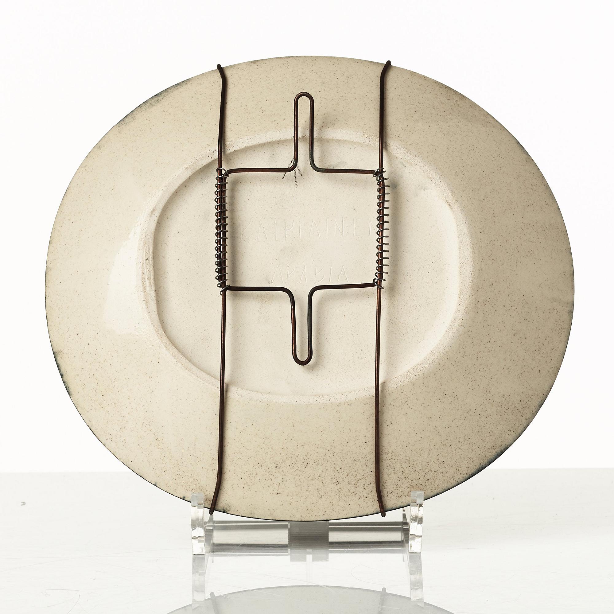 Birger Kaipiainen, a stoneware dish, Arabia, Finland.