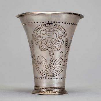 BÄGARE, silver, Petter Röding, Varberg, 1753. Vikt ca 62 gram.
