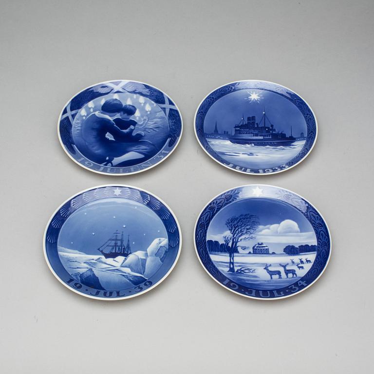 JULTALLRIKAR, 4 st, porslin. Royal Copenhagen 1931, 1933-1934 och 1939.