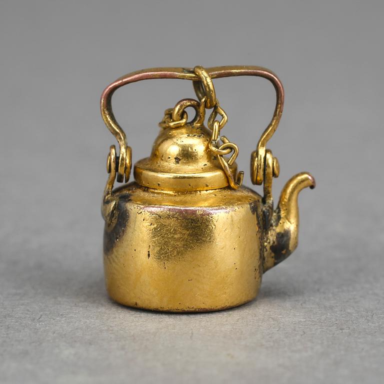 KAFFEKANNA I MINIATYR, gesällarbete, förgylld koppar, 1 daler, 17-1800-tal.