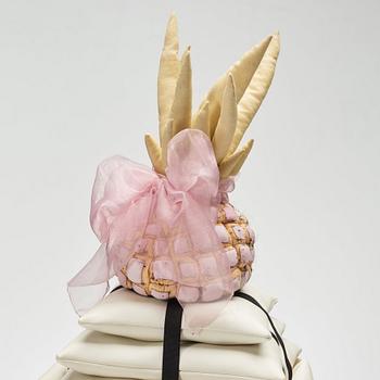 Märit Runsten, "Power meat united".