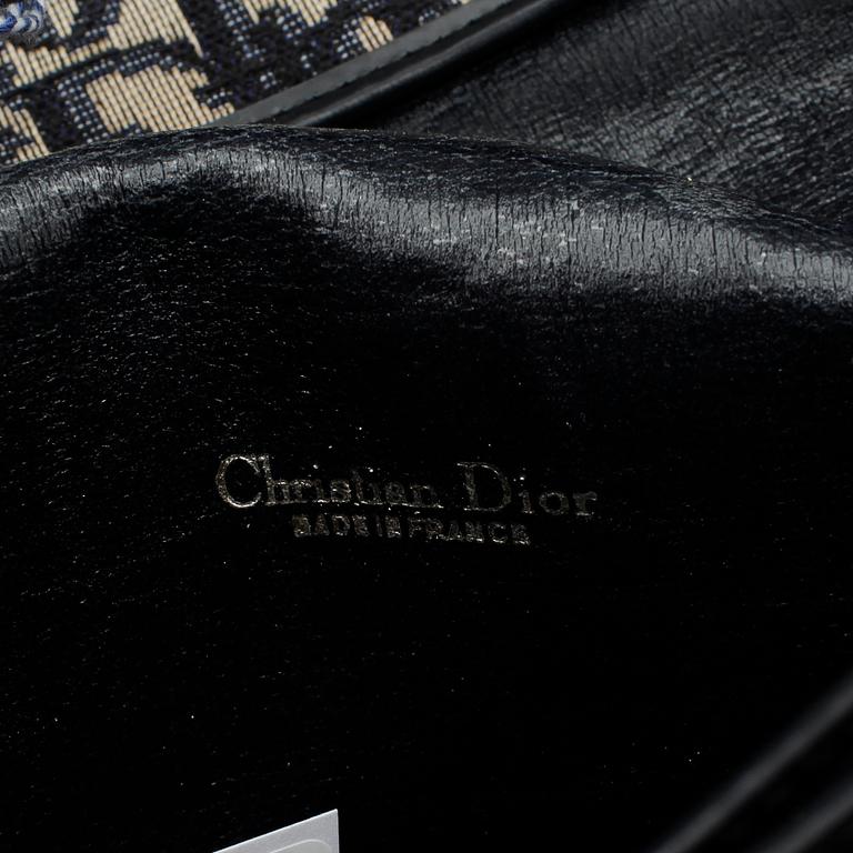 VÄSKA och SCARF, Christian Dior.
