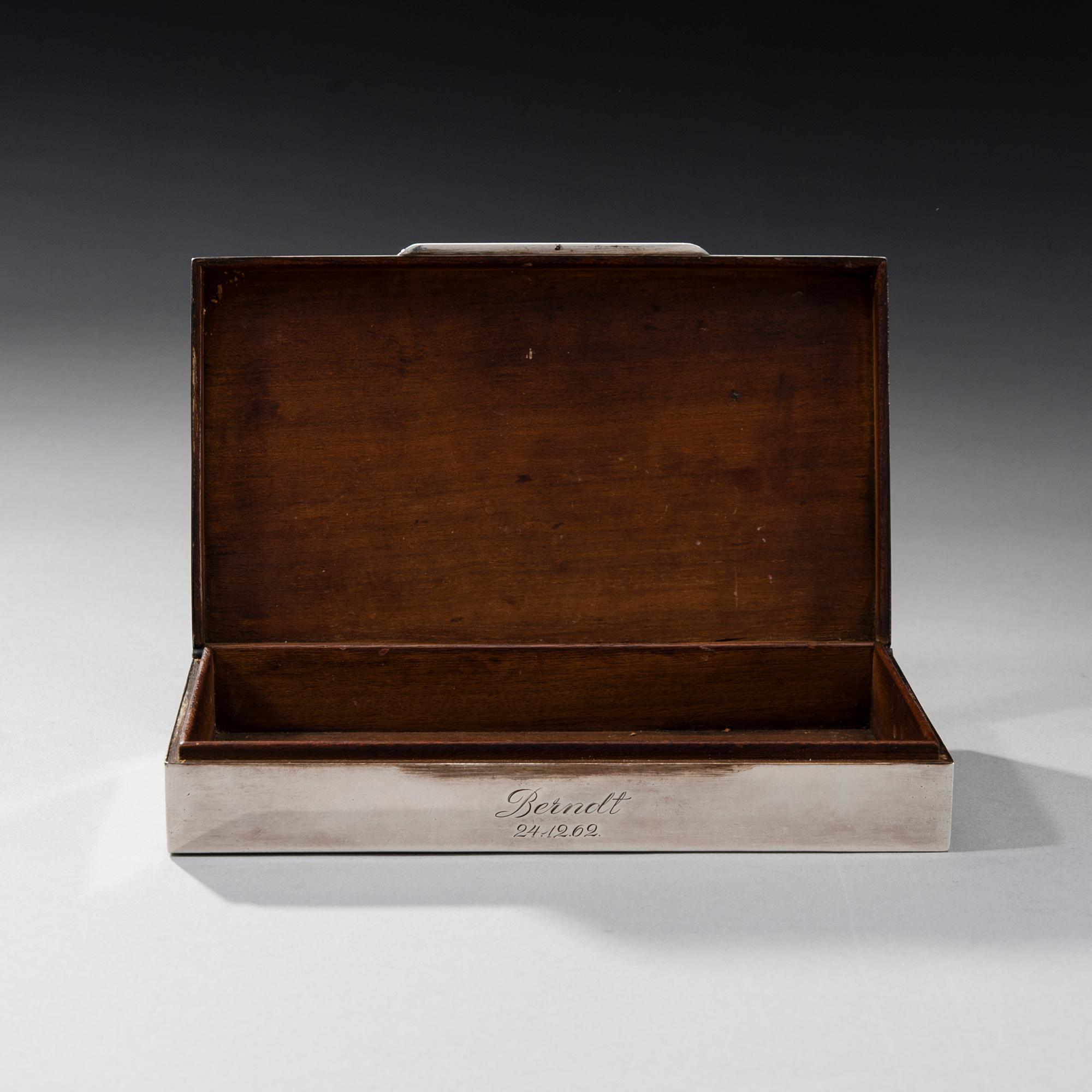 CIGARRLÅDA, sterling silver, Helsingfors 1962.