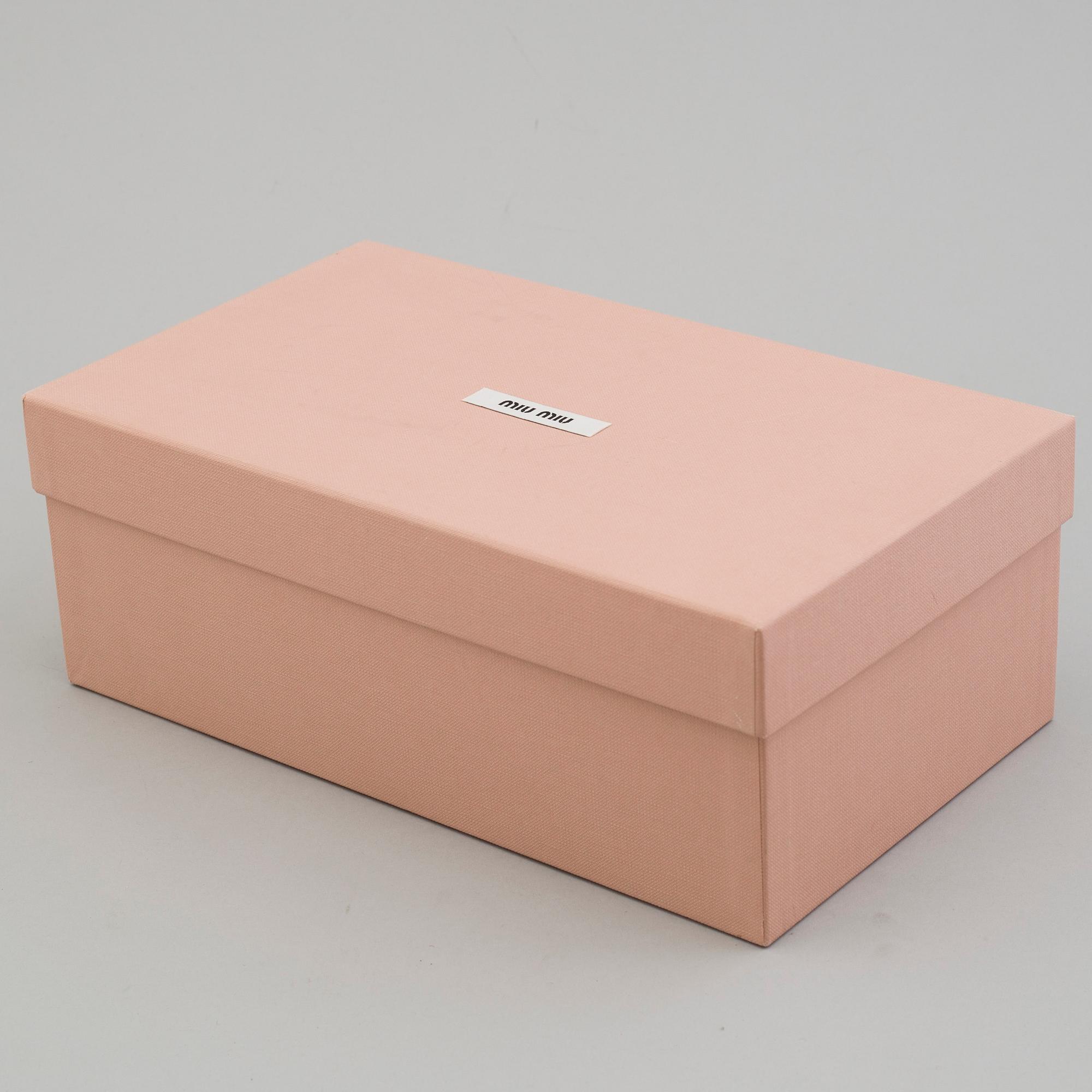 MIU MIU, ballerinaskor , storlek 38 1/2.