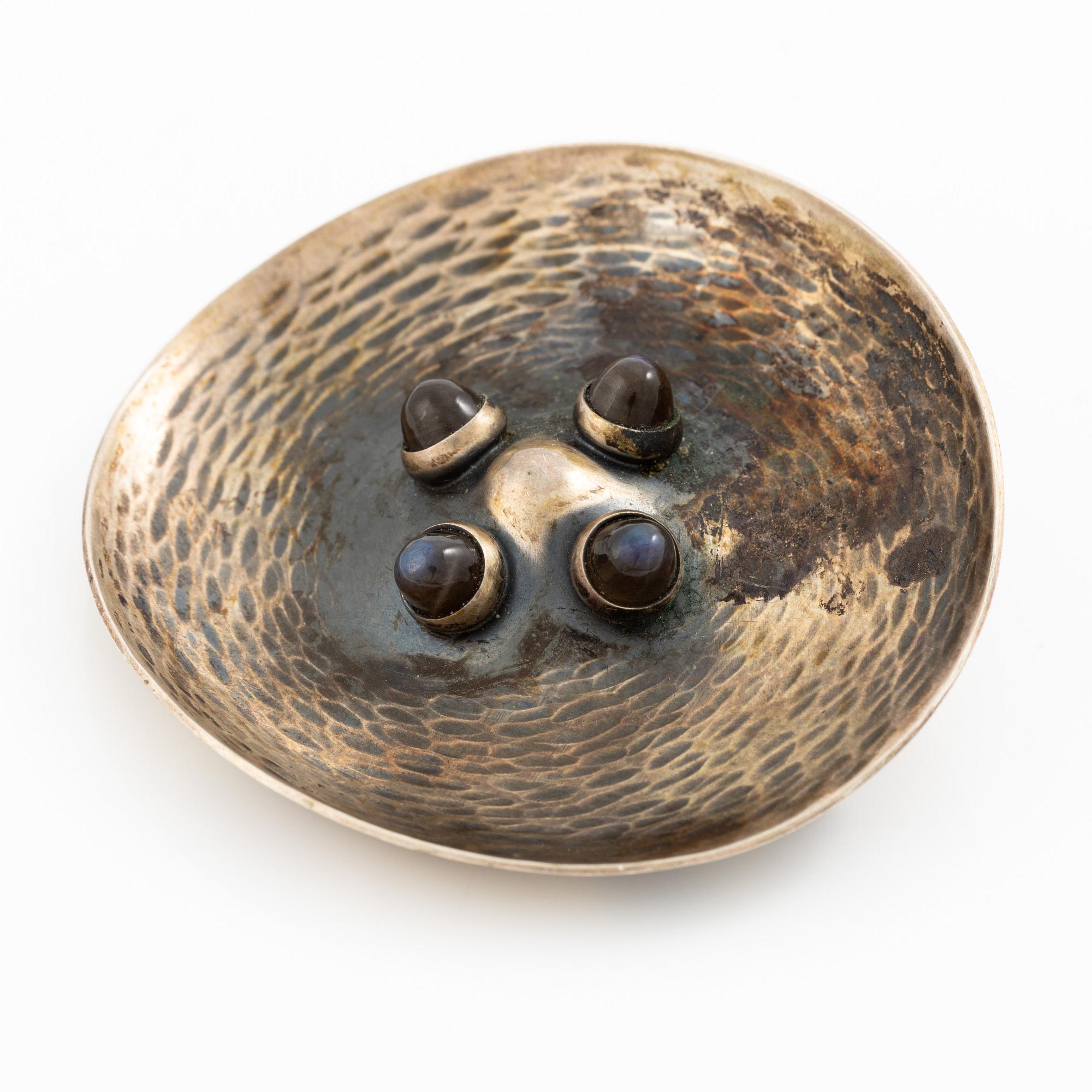 Brosch, silver med labradorit, Kupittaan Kulta, Turku/Åbo, Finland.