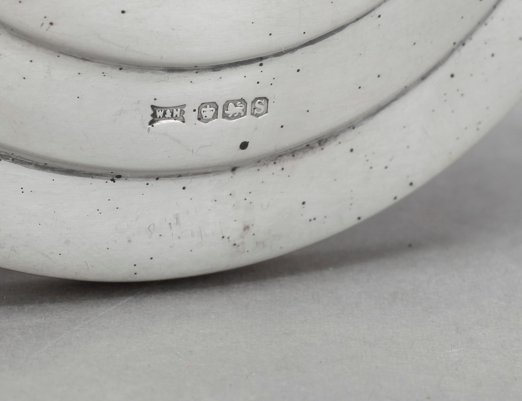 LJUSSTAKAR 4 st, sterlingsilver, Walker and Hall, Art Deco, England, 1930/40-tal.