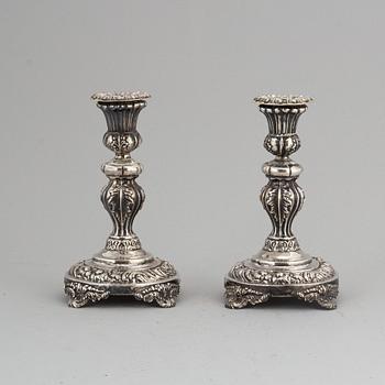 ERIK ADOLF ZETHELIUS, LJUSSTAKAR, ett par, silver, senempire, Stockholm 1839.