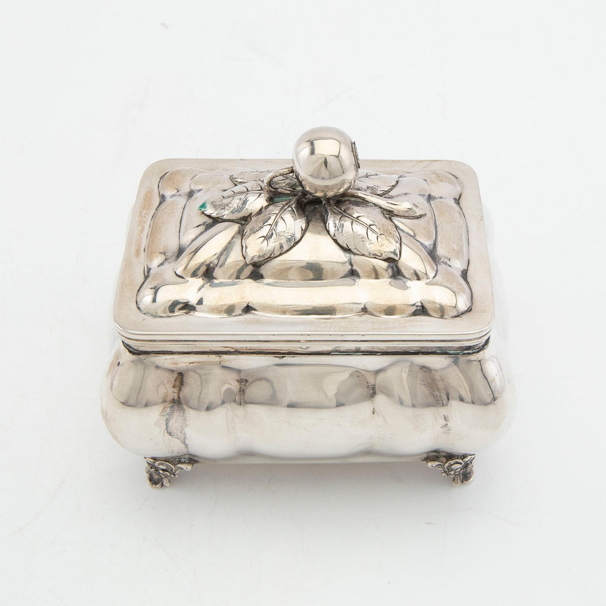 Sugar box Rococo style silver 20th century.