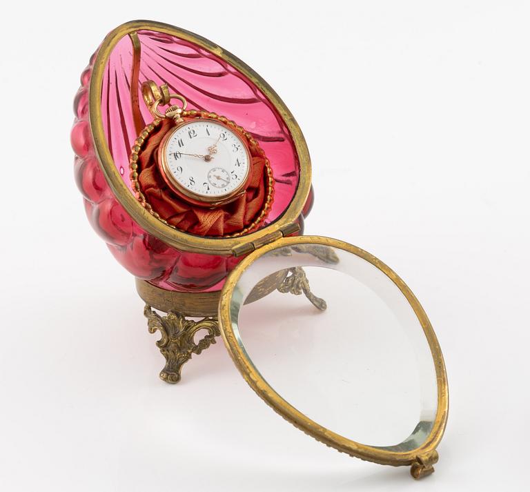 Pocket watch, 14K gold, with stand, 33 mm.