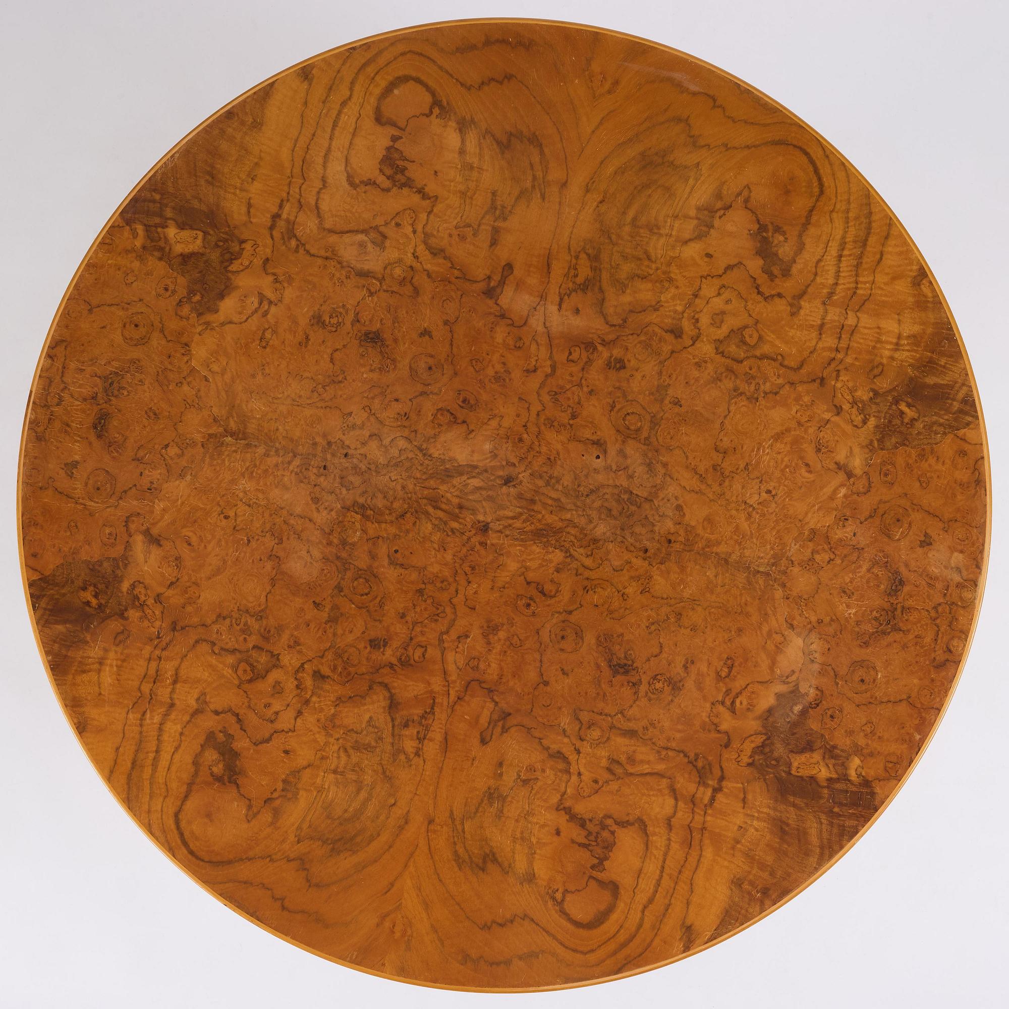 Josef Frank, a walnut veneered table model 1028, Firma Svenskt Tenn, pre 1985.