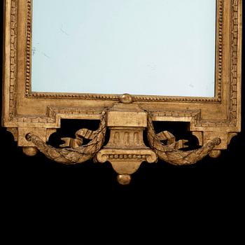 SPEGEL, av Johan Åkerblad (mästare i Stockholm 1758-1799). Gustaviansk.