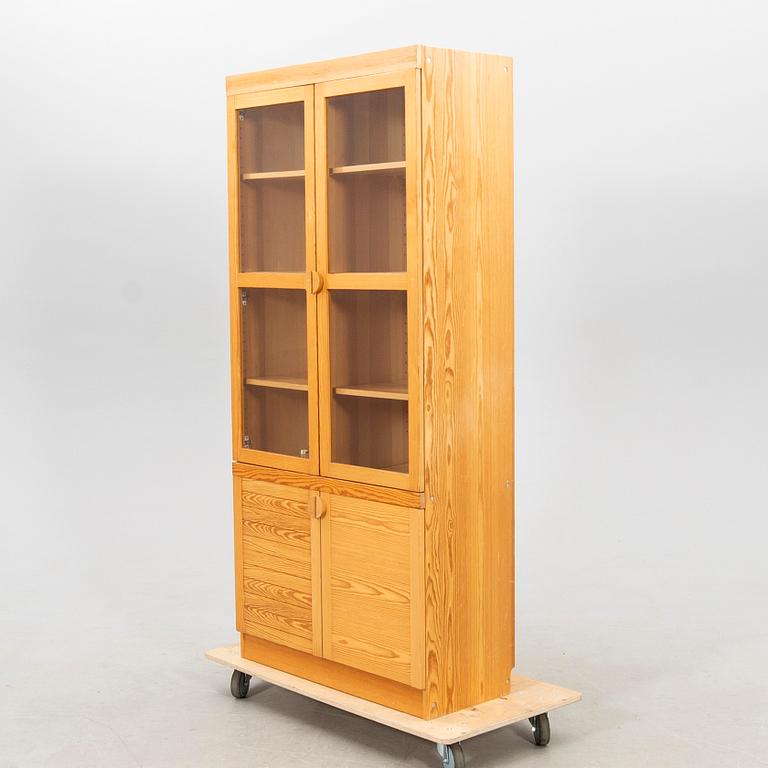 Vitrinskåp IKEA 1900-talets andra hälft.