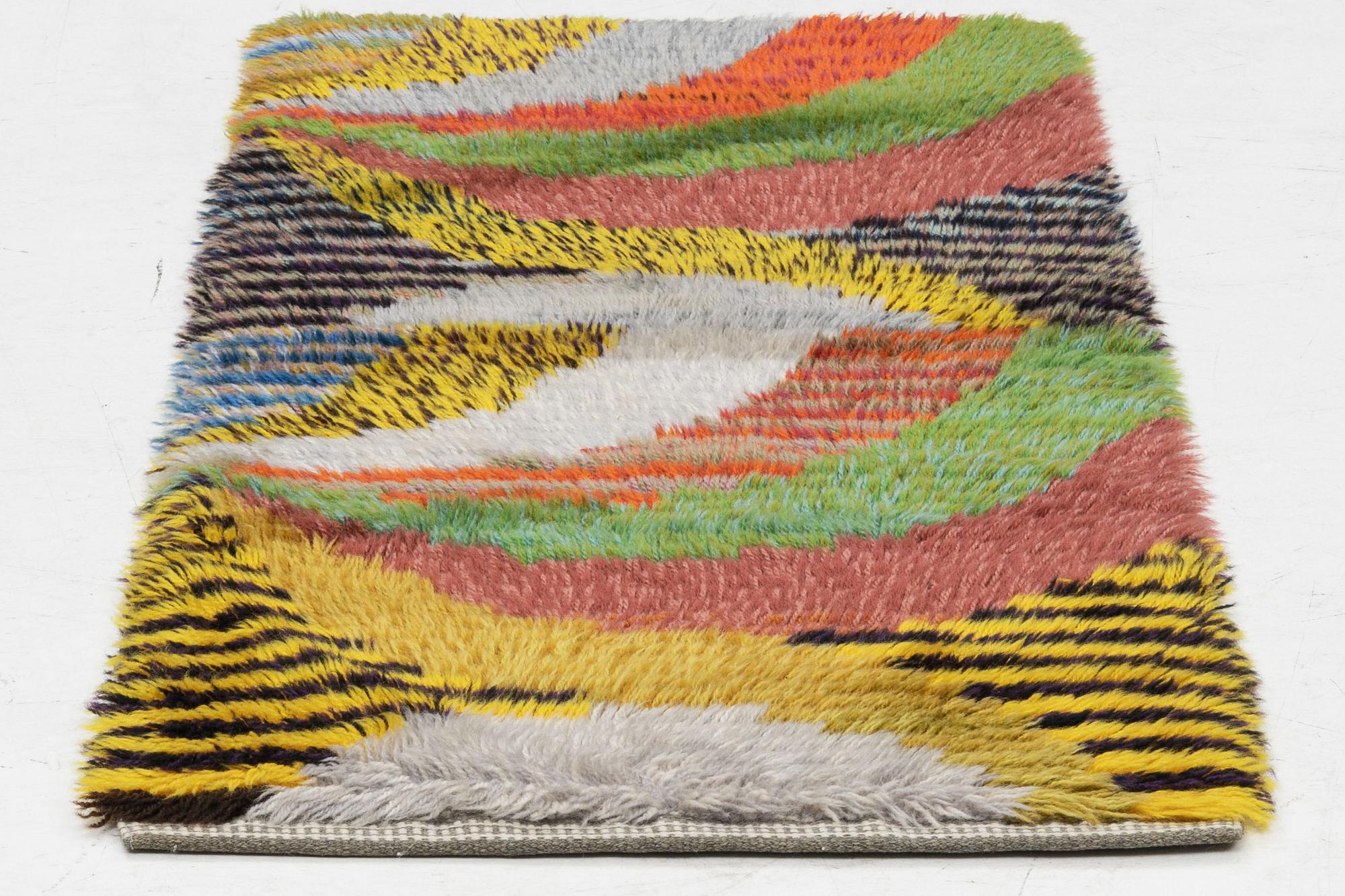 Ryamatta, 1900-talets mitt, ca 118 x 55 cm.