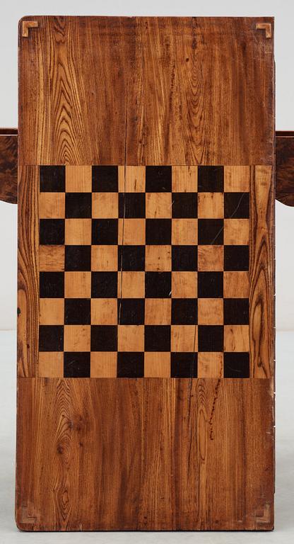 SPELBORD, av Jacob Sjölin (mästare i Köping och Kungsör 1767-1785). Rokoko.