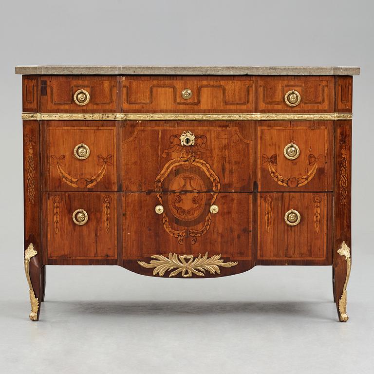 A Gustavian commode attributed to J. Hultsten.